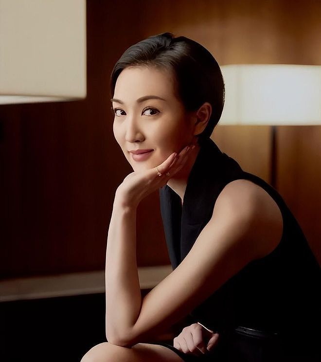 郭晶晶小3岁的小姑子，才是霍家长房最低调的真名媛（组图） - 14