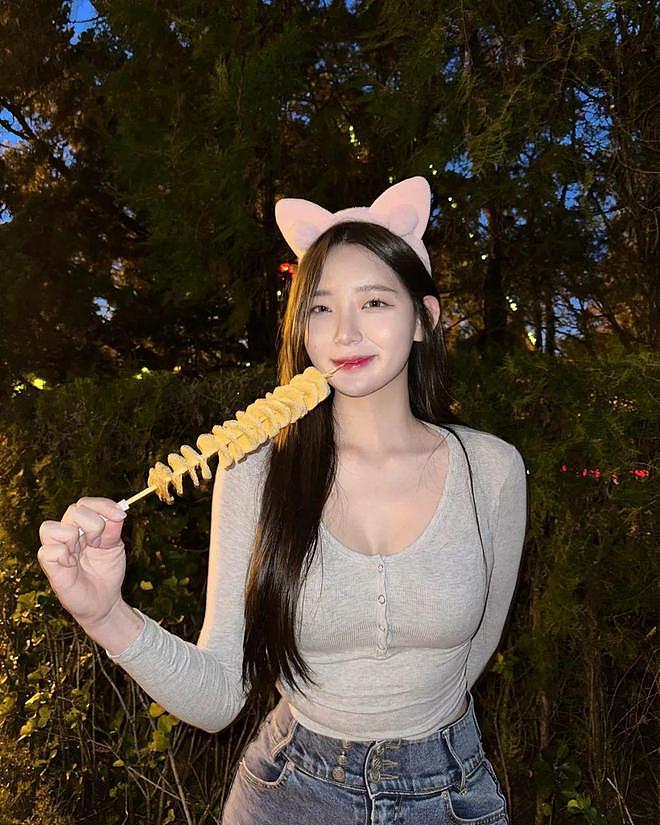 【美女】1米74美女网红,身材超正颜值高,小蛮腰大长腿(组图) - 29