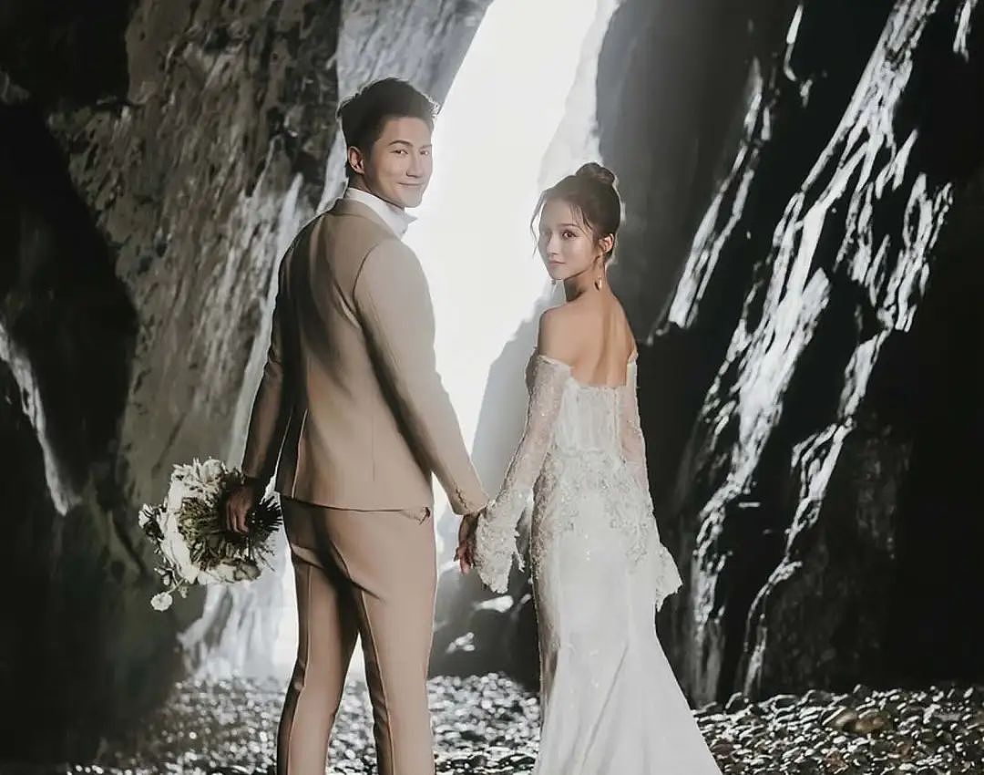 恭喜!TVB富二代男星郭子豪婚礼在即,与高颜值港姐恋爱六周年晒古典婚纱照(组图) - 6