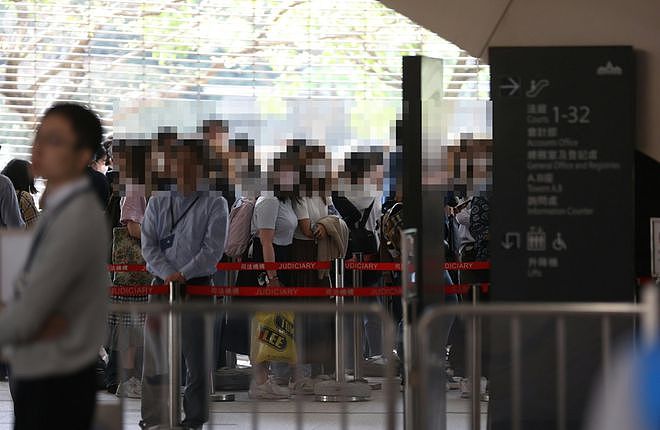 日本男星涉非礼中国女子案开庭,含泪否认犯罪,掩面痛哭身体颤抖(组图) - 6