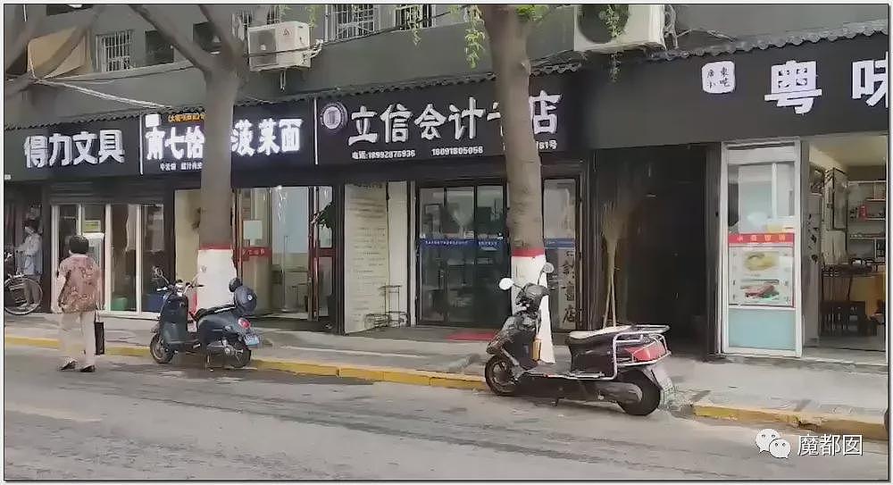 绿色蜜雪冰城事件发酵！三河勒令改招牌颜色引发广告协会抵制！官媒全部下场怒斥（组图） - 66