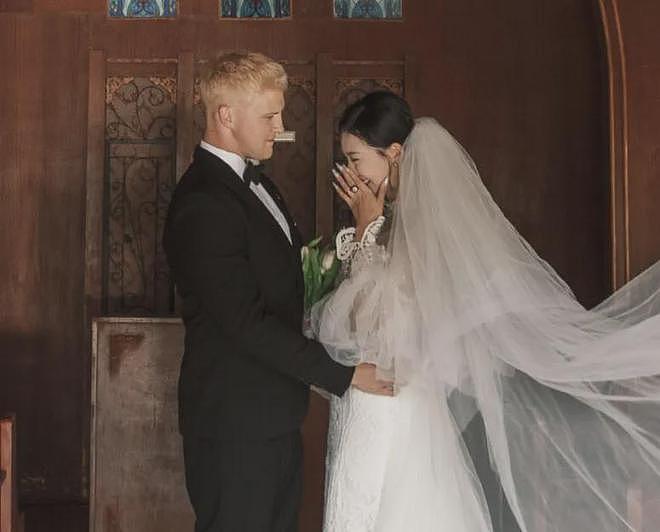 百万网红跨国夫妻离婚风波升级！女方自曝被家暴，男方当孩子面动手（组图） - 1