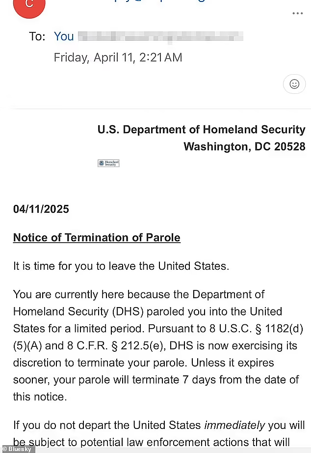 美国妹子收到官方邮件，通知被“驱逐出境”！她万脸懵逼：我是美国人也得滚啊？（组图） - 3