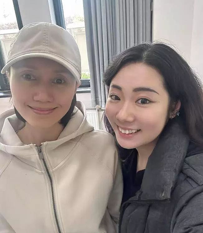 袁泉素颜现身中戏上课,细节被赞人美心善(组图) - 3