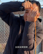 千万粉丝网红虐狗引爆网络:流量世界里的“恶犬集中营”(组图) - 3