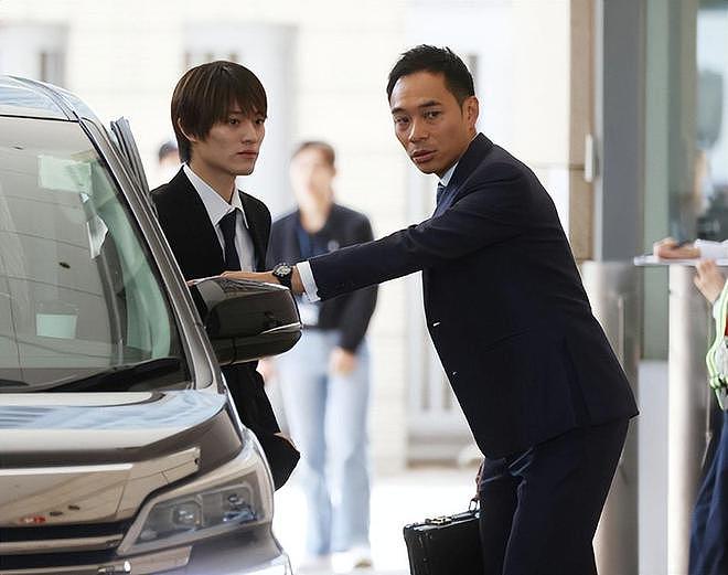 日本男星涉非礼中国女子案开庭,含泪否认犯罪,掩面痛哭身体颤抖(组图) - 3