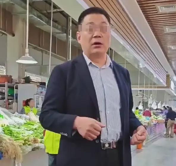 信息量极大!三河某领导曾用红旗解释招牌“禁红”:咱们已经过了那个燥热的年代(视频/图) - 1