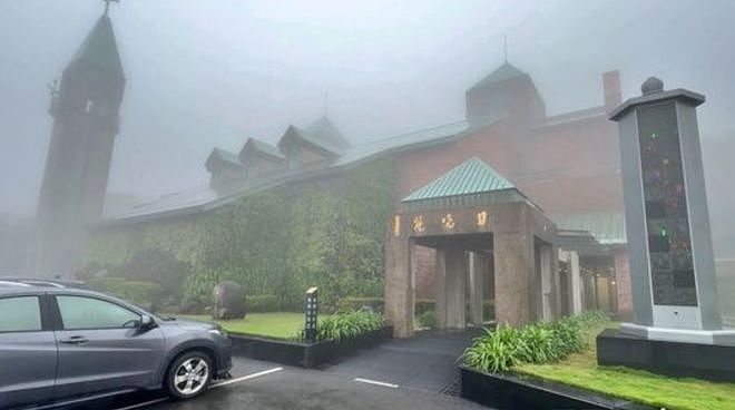 S妈称具俊晔每天去墓地看大S，小S也走不出来，痛苦向白冰冰求助（组图） - 5