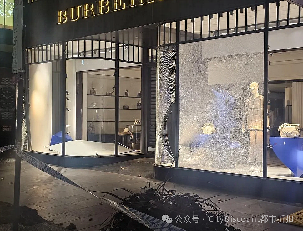 没完没了!墨尔本爸爸瑞被抢;丈夫放火烧家,妻子被烧死;澳洲83岁老妇被性侵(组图) - 2