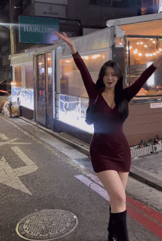 【美女】1米74美女网红,身材超正颜值高,小蛮腰大长腿(组图) - 36
