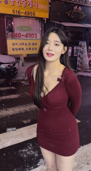 【美女】1米74美女网红,身材超正颜值高,小蛮腰大长腿(组图) - 6