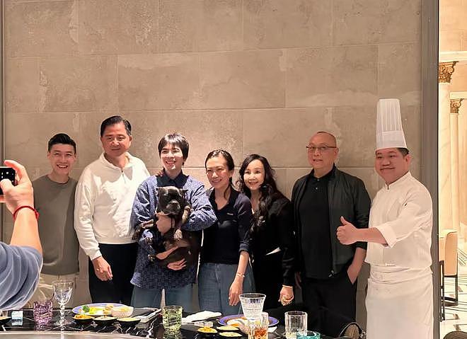 萧敬腾豪宅宴客,请大厨上门做铁板烧,林有慧喝到微醺脸通红(组图) - 3