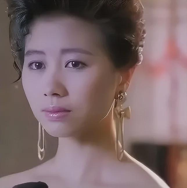 人前是玉女，人后是欲女，港姐冠军杨宝玲被丈夫爆料一周要10次（组图） - 12
