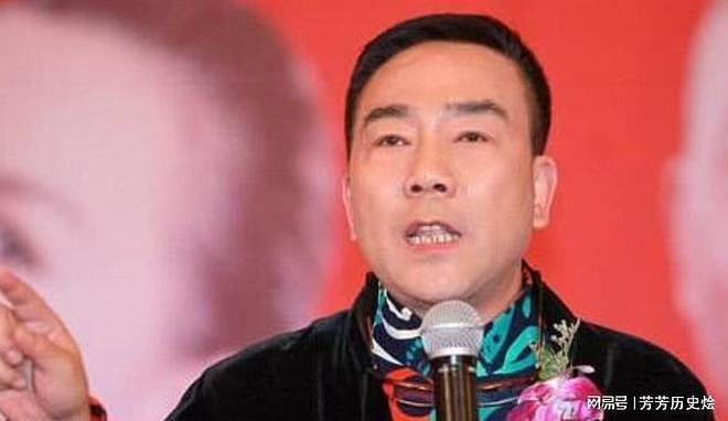 刚拜师就起波澜！侯耀华公然警告杨议，杨议稍作反击直播间被封（组图） - 12