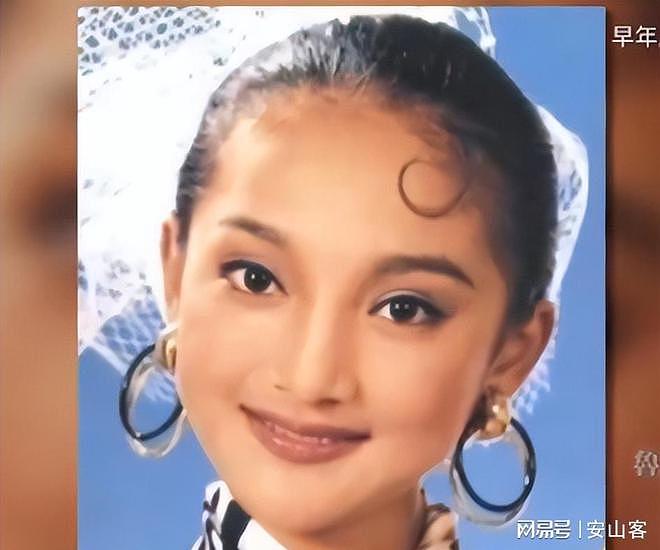 50岁周迅“丁克“半辈子，把7个男人当儿戏，如今一幅人体画上千万（组图） - 4