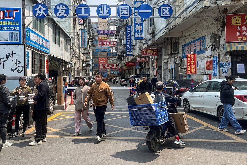 “带着空箱子去中国”，中国工厂TikTok喊话美国消费者，直面中美贸易战关税冲击（视频/组图） - 3
