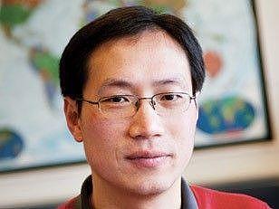华裔教授王晓峰妻首度发声：受不公指控 将奋战到底（图） - 1