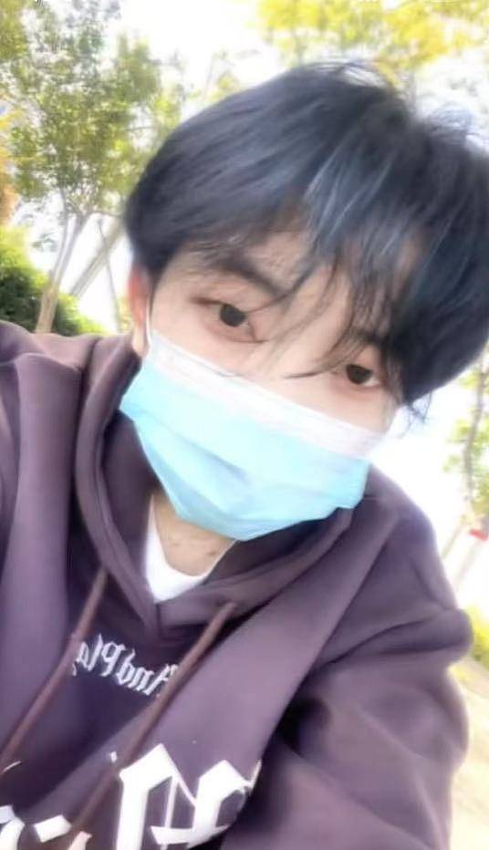 22岁帅哥左帅磊白血病去世，自曝住新房甲醛超标（组图） - 6