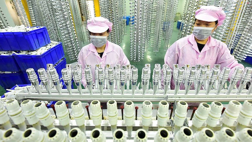 “带着空箱子去中国”，中国工厂TikTok喊话美国消费者，直面中美贸易战关税冲击（视频/组图） - 1