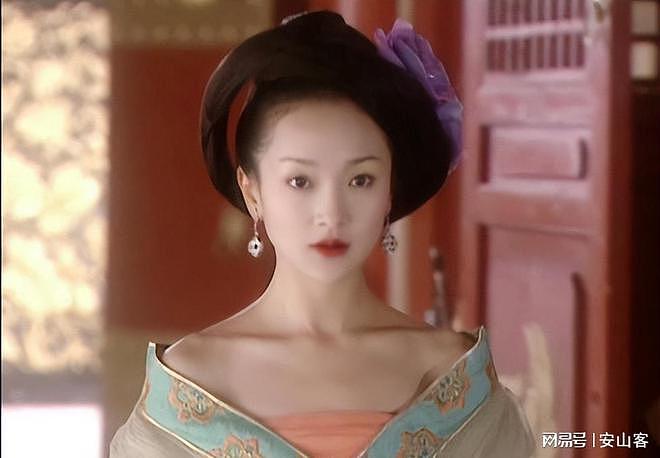 50岁周迅“丁克“半辈子，把7个男人当儿戏，如今一幅人体画上千万（组图） - 9