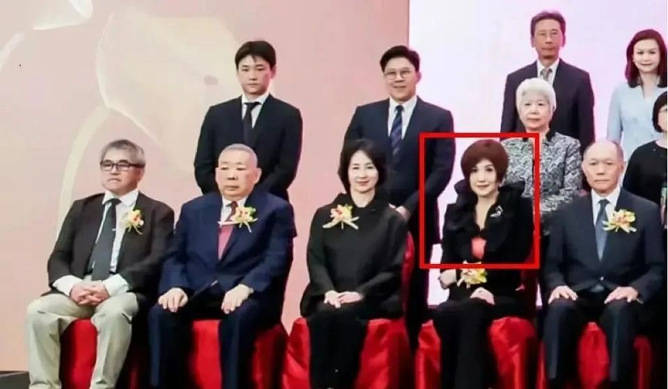 郭晶晶小3岁的小姑子，才是霍家长房最低调的真名媛千金（组图） - 8