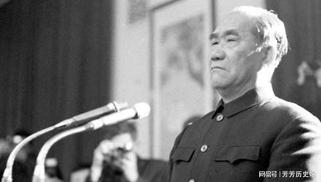 刚拜师就起波澜！侯耀华公然警告杨议，杨议稍作反击直播间被封（组图） - 2