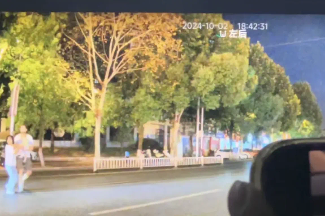 “80万买你家三条命”！江西一家三口灭门惨案，最无耻的一幕还是出现了！（组图） - 2