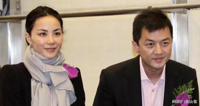 50岁周迅“丁克“半辈子，把7个男人当儿戏，如今一幅人体画上千万（组图） - 27