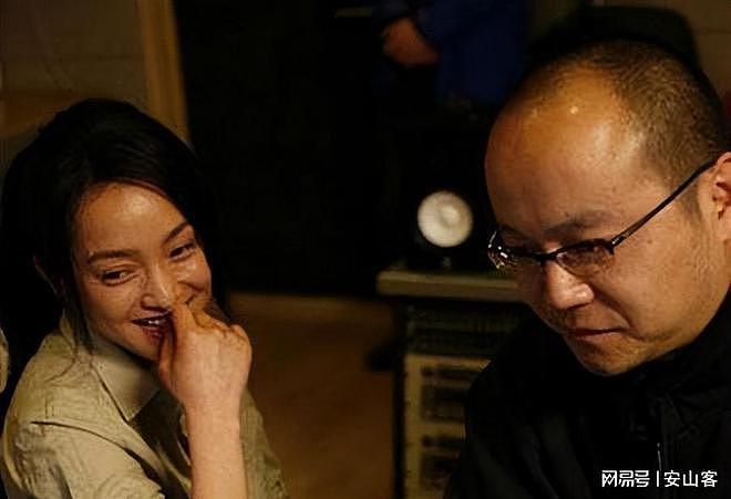 50岁周迅“丁克“半辈子，把7个男人当儿戏，如今一幅人体画上千万（组图） - 12