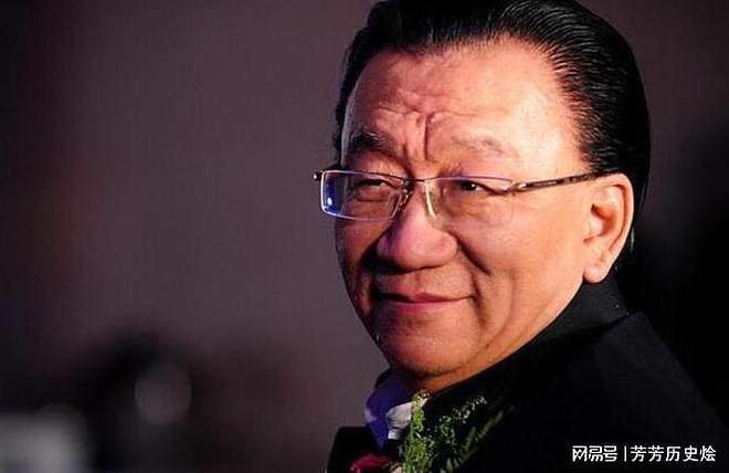刚拜师就起波澜！侯耀华公然警告杨议，杨议稍作反击直播间被封（组图） - 8