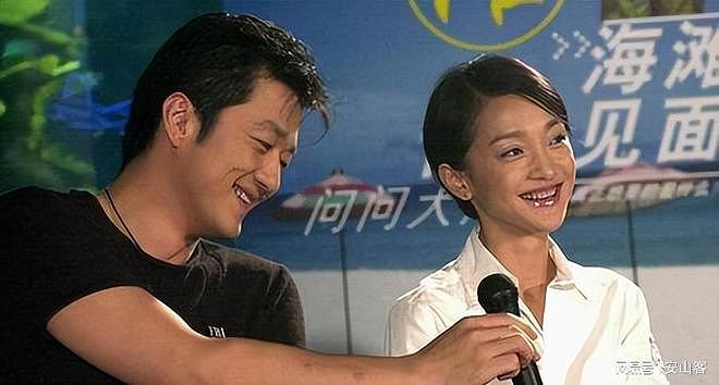 50岁周迅“丁克“半辈子，把7个男人当儿戏，如今一幅人体画上千万（组图） - 23