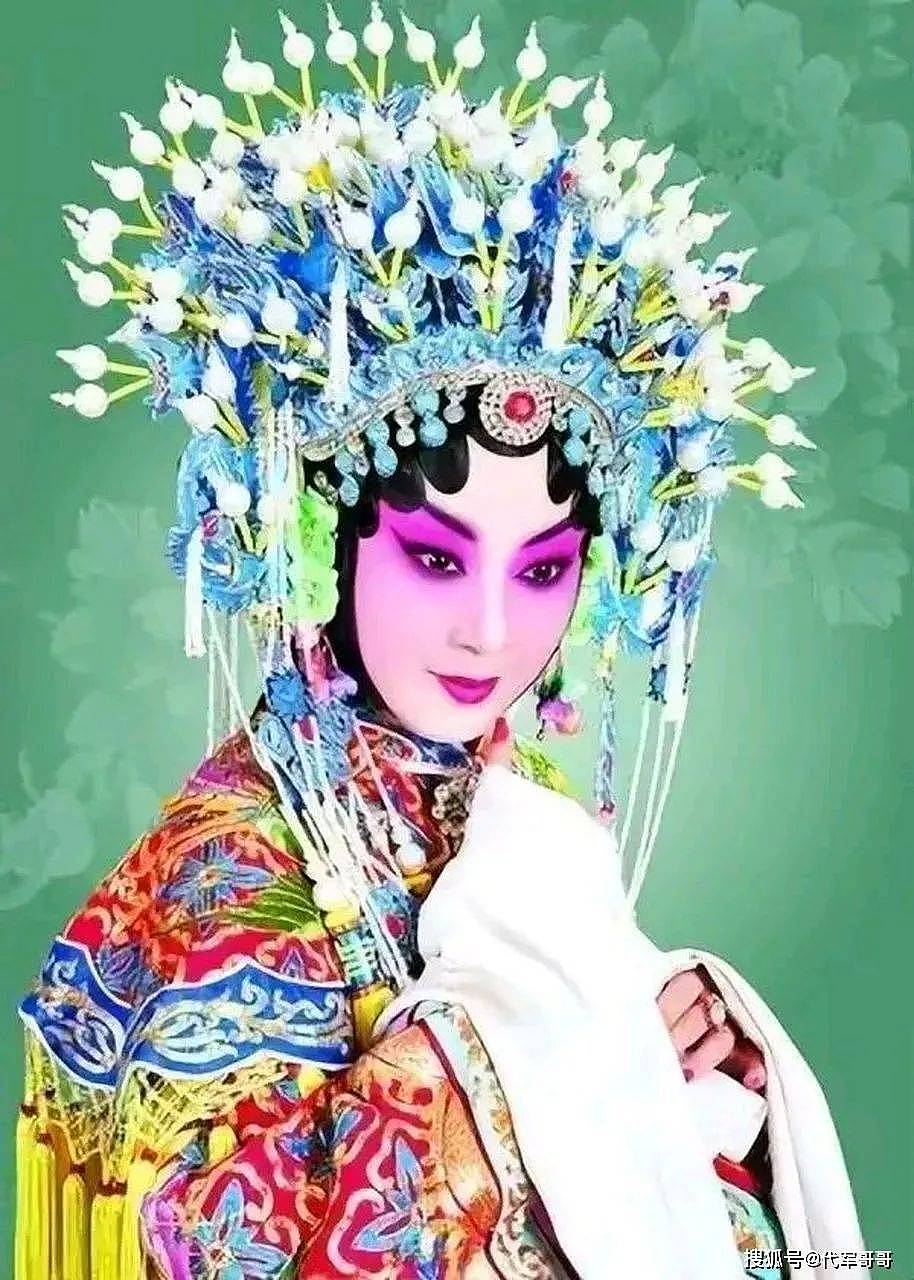 41岁国家一级演员自缢去世,背后真相令人唏嘘(组图) - 3