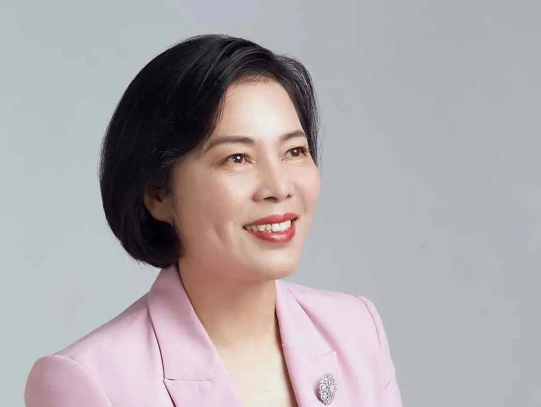 霸王茶姬背后大佬，还有个62岁中国大妈（组图） - 1