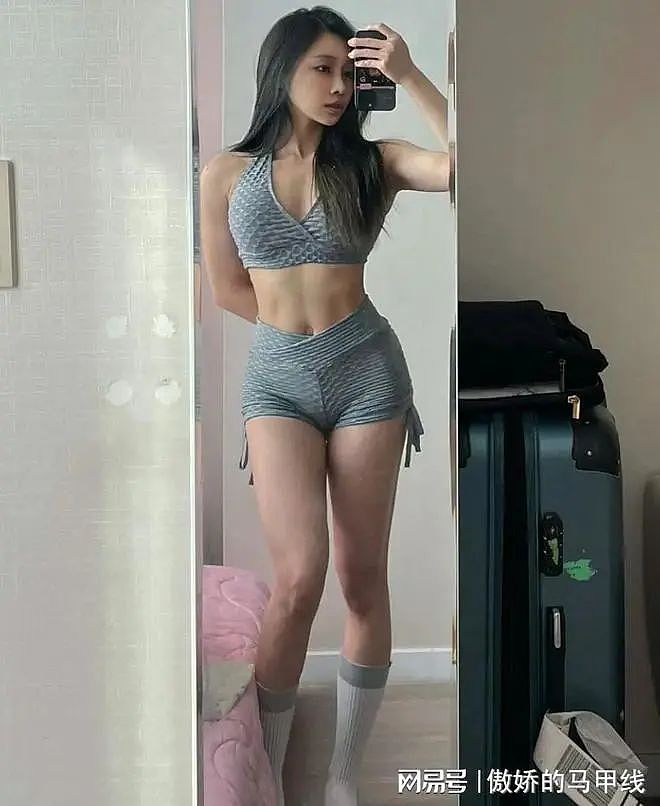 【美女】纤细小蛮腰,饱满蜜桃臀,这个健身女神身材好到“不用看脸”(组图) - 18