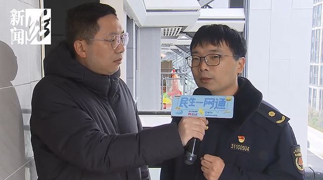 长江边54层住宅楼顶出现“楼上楼” 回应:正在调查处理中(组图) - 8