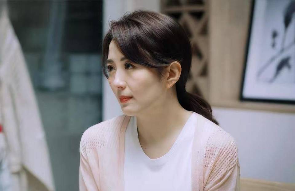 张国立的“后半生”遇到的都是女神?许娣时髦、杨童舒成童年阴影(组图) - 17