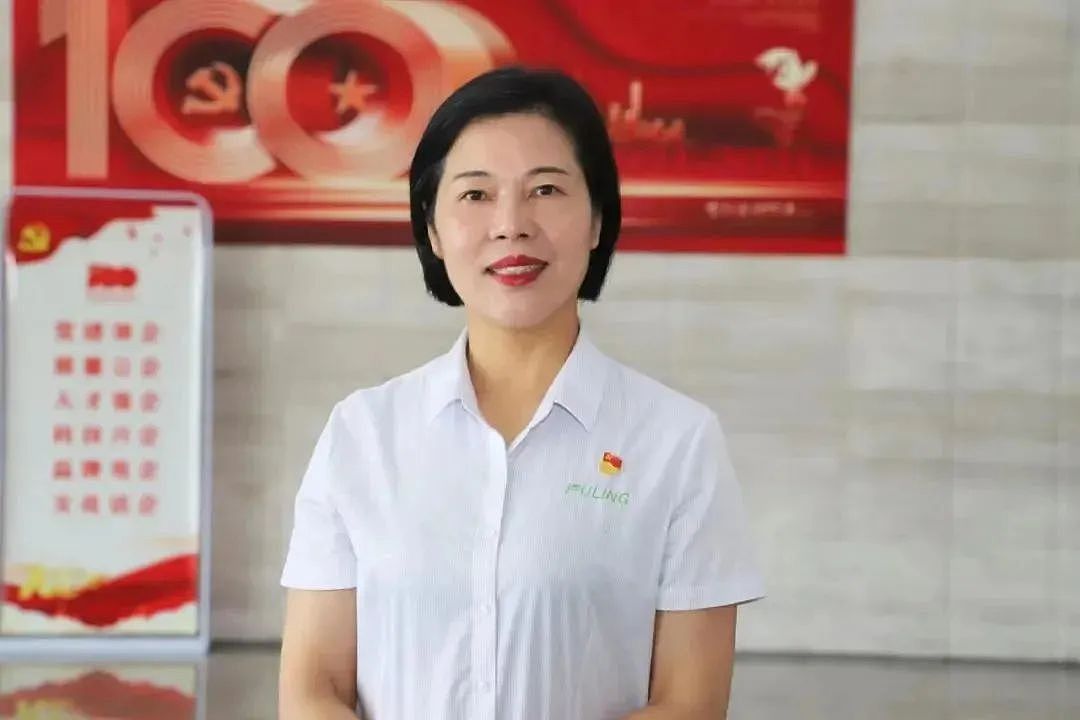 霸王茶姬背后大佬，还有个62岁中国大妈（组图） - 14