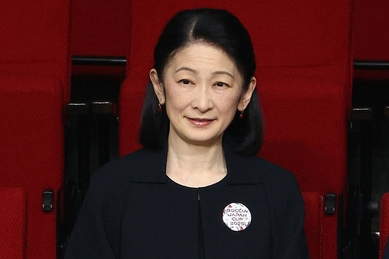 日本未来皇后纪子妃:得知儿子被中国留学生偷拍并在网上疯传,吓得脸色苍白(组图) - 9