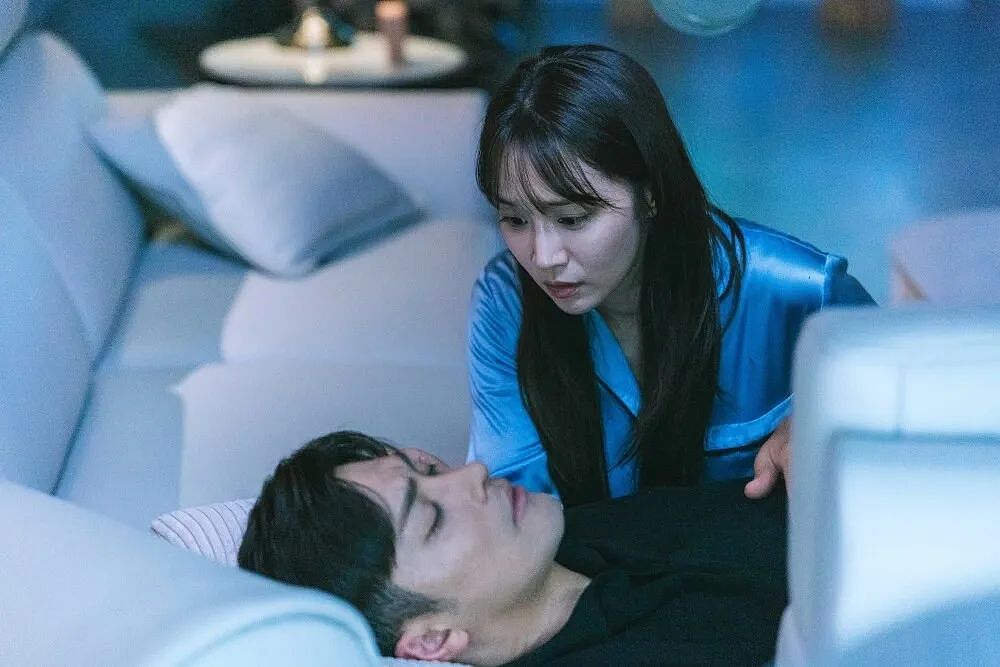 老公被拍“出轨”后，胡杏儿公开力挺、绝不离婚：将就婚姻的背后，需要多少忍耐？（组图） - 7