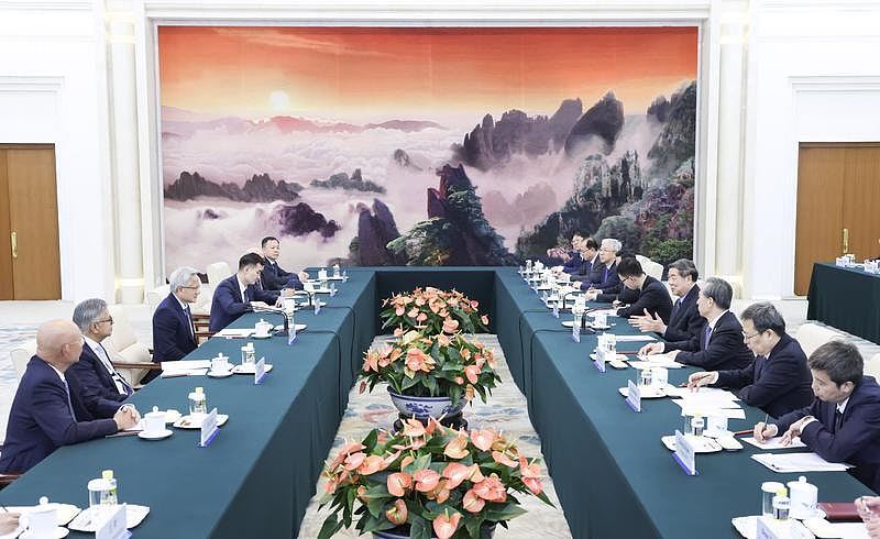 黄仁勋紧急访华，敏感时期这一行为说明一切（组图） - 3