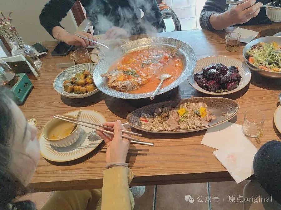 退休母亲对AI喊“乖女儿”，不再给我打电话（组图） - 3
