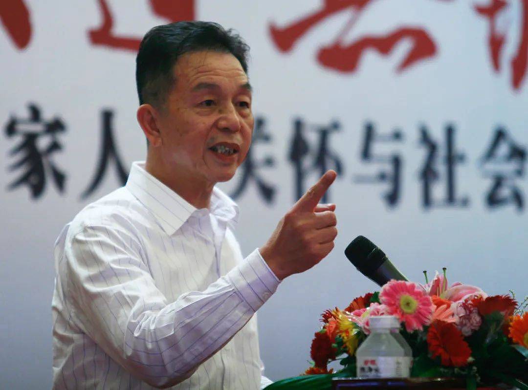 73岁恒安集团创始人许连捷去世,3月前还曾露面,追悼会农村举行(组图) - 4