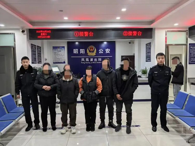 家族式街头残棋骗局曝光!全是托,13人骗150余万(组图) - 2