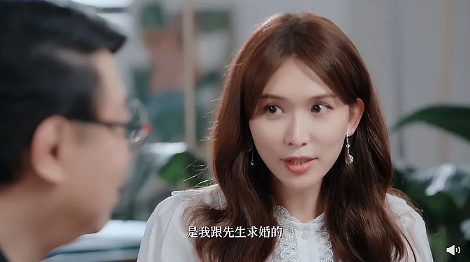 50岁林志玲在老公的朋友圈低调现身上热搜(组图) - 17