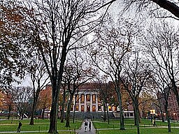 美国政府威胁：不让国际学生进入哈佛大学就读（图） - 1