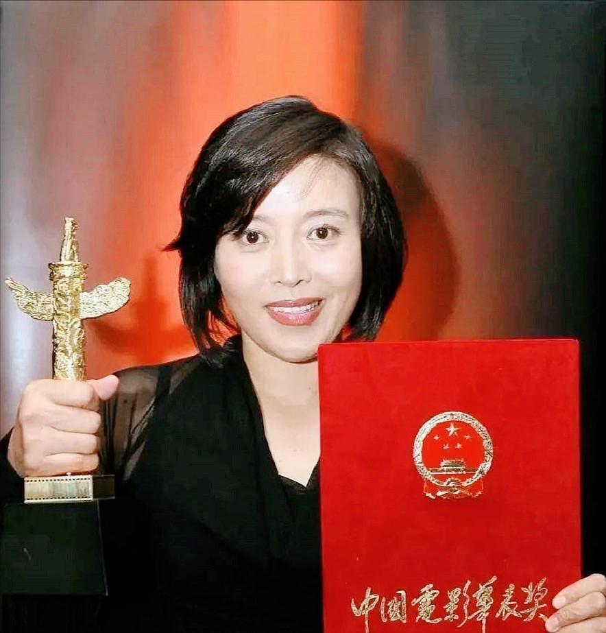 张国立的“后半生”遇到的都是女神?许娣时髦、杨童舒成童年阴影(组图) - 27