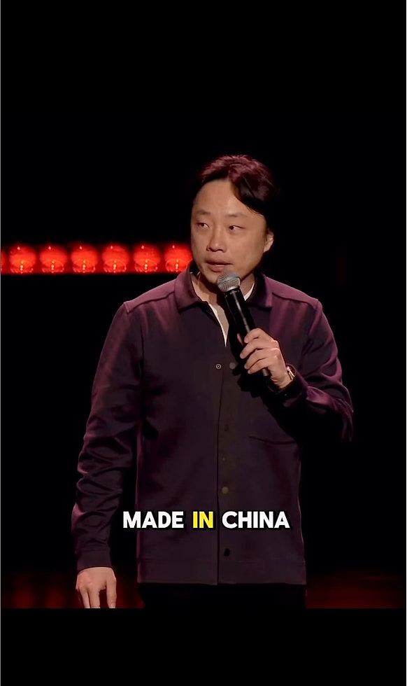 华人喜剧演员欧阳万成自嘲中国制造演出要征100%关税：Temu将成新Gucci（视频/组图） - 4