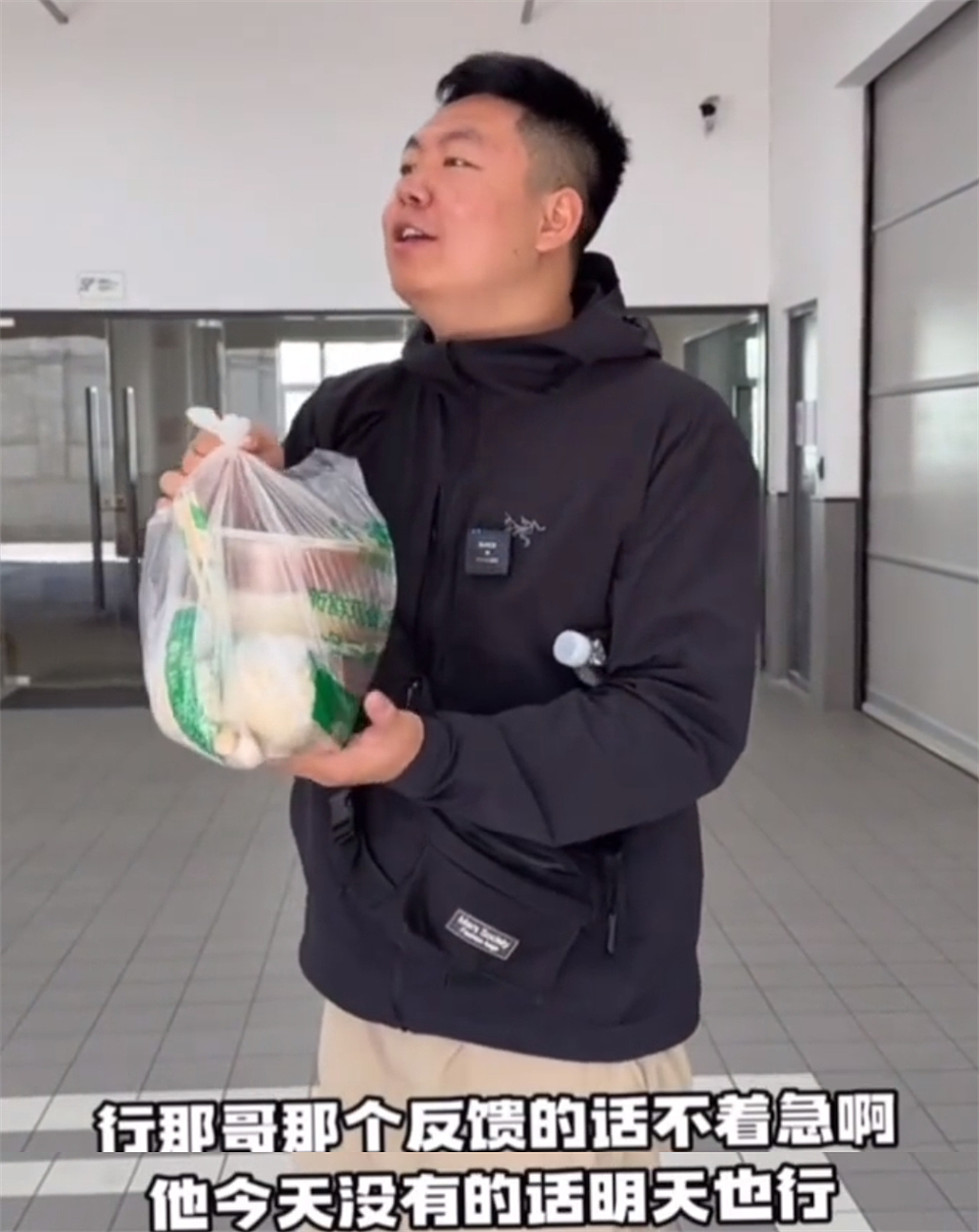 维权失败后“立志吃垮4S店”,新能源车主喊出了最窝囊的维权口号(视频/组图) - 6
