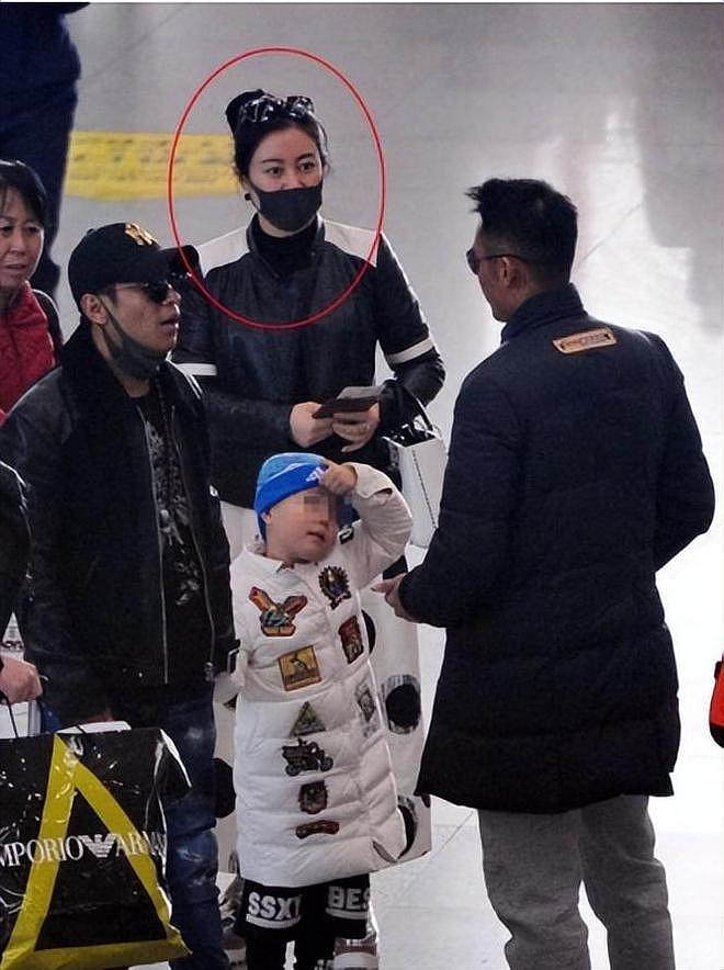 宋小宝抛弃糟糠之妻娶女粉丝，成“人生赢家”，如今过得怎样？（组图） - 3