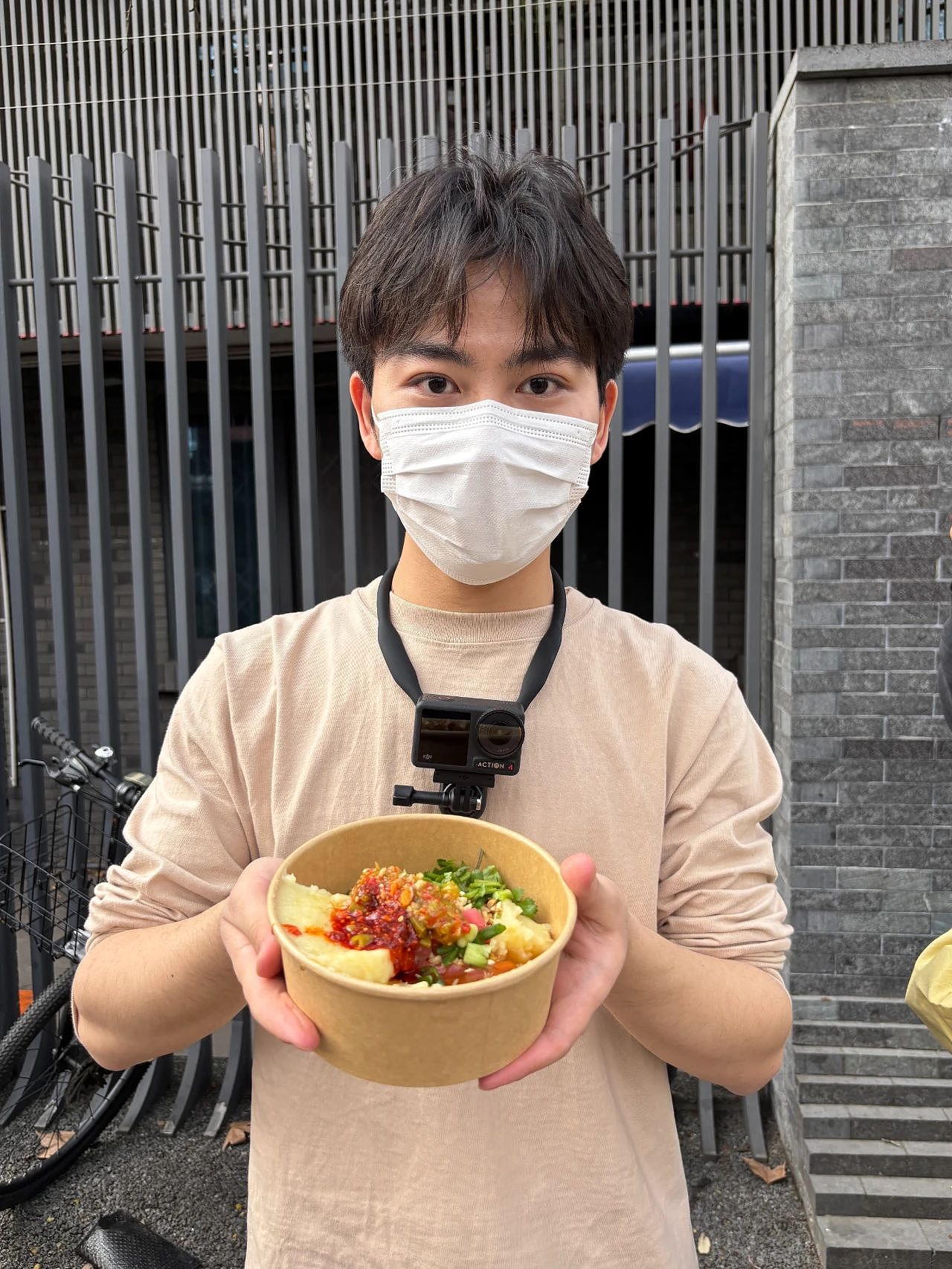 他从复旦退学卖土豆泥，24岁的出格人生引人唏嘘（组图） - 9
